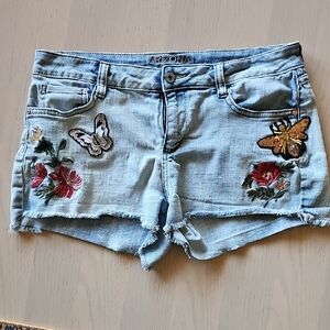Arizona Jean Company Embroidered Low Rise Sequined Boho Jean Shorts